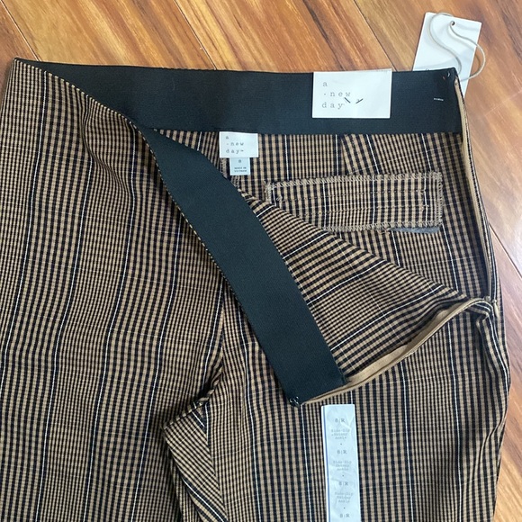 A new day black & gold checked pants, size 8R, NWT. - Picture 8 of 13